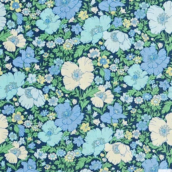 NWT J. Crew Liberty Print Tablecloth - Picture 2 of 6